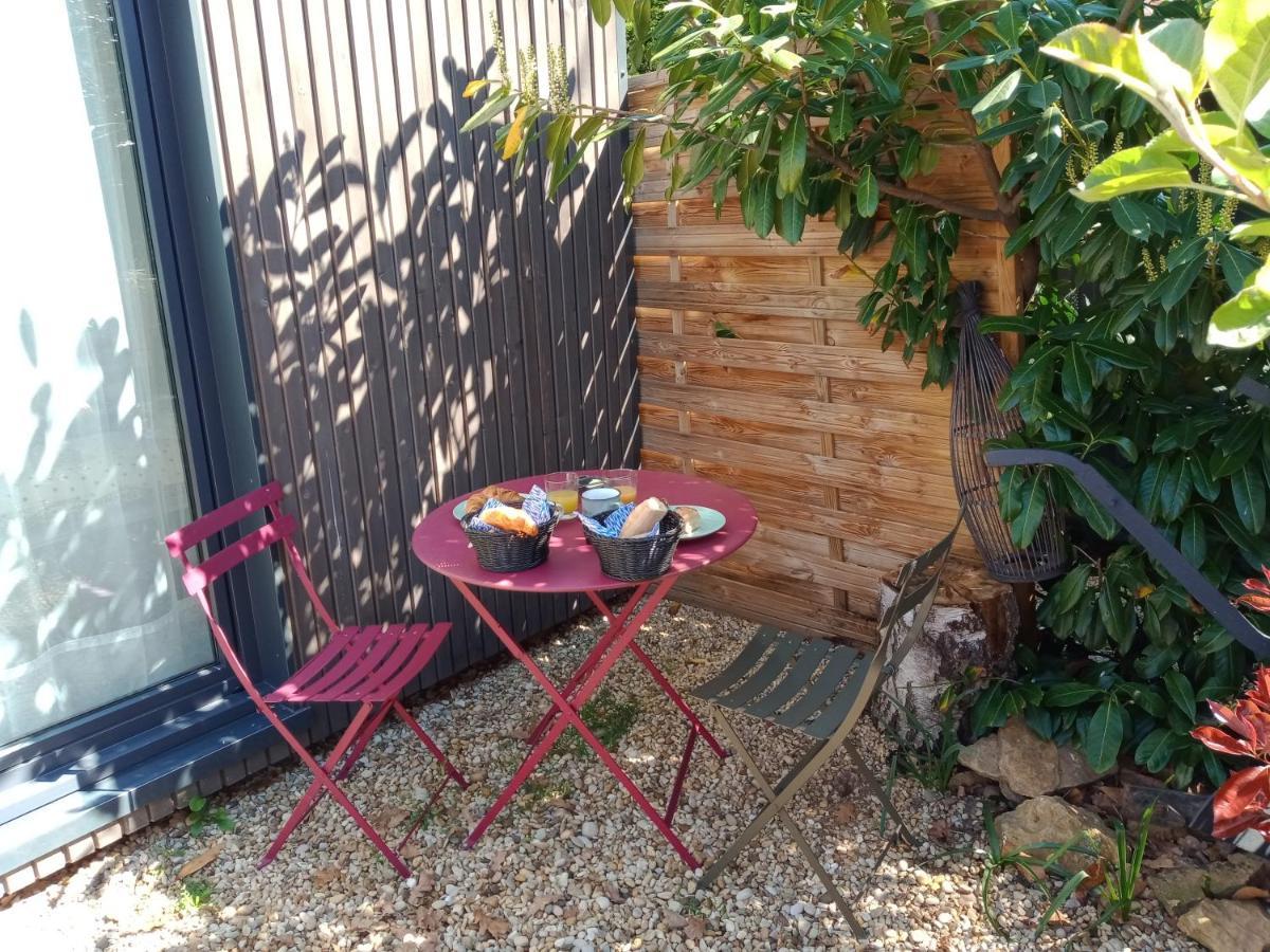 Studio De Jardin "Le Temps D Une Pause" Jusqu'A 4 Personnes En Face Du Beaujolais - Climatisation Et Borne Recharge Vehicule Electrique Montmerle-sur-Saone Exterior photo
